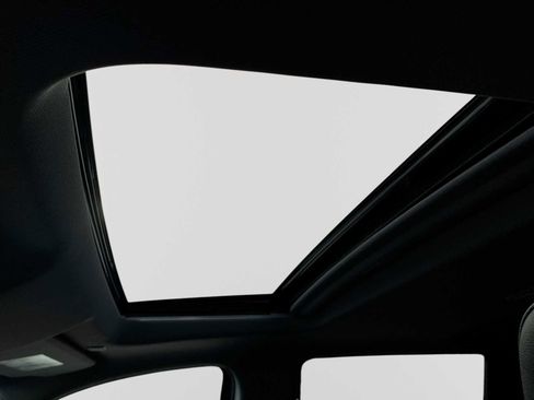 Certified 2024 GMC Sierra 1500 Elevation w/ Elevation Premium Package image 19