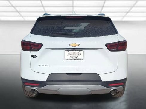 New 2026 Chevrolet Blazer LT w/ Convenience Package FWD image 25