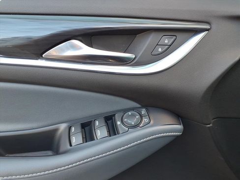 Used 2022 Buick Enclave Essence w/ Experience Buick Package image 19