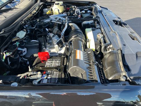 Used 2025 Ford F350 Platinum image 39