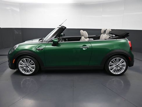 Used 2024 MINI Cooper S w/ Signature Upholstery Package image 33