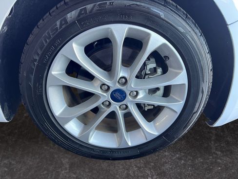 Used 2020 Ford Fusion SE FWD image 14