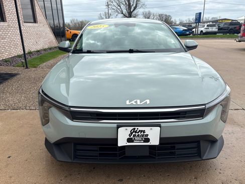Used 2025 Kia K4 FWD image 6
