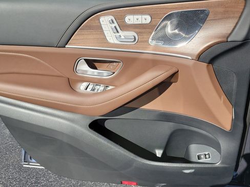 New 2026 Mercedes-Benz GLE 63 AMG S image 26