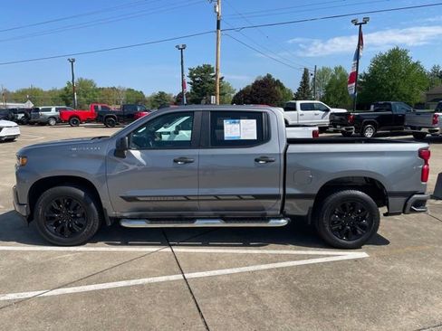 Used 2022 Chevrolet Silverado 1500 Custom w/ Safety Confidence Package RWD image 8