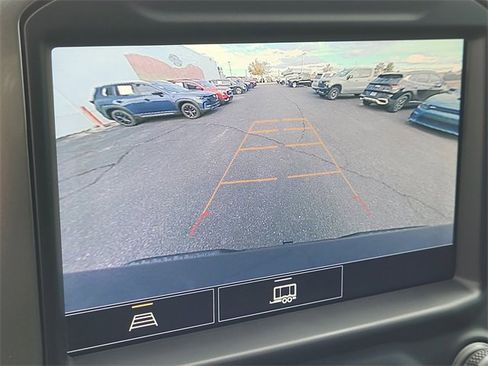 Used 2021 Chevrolet Silverado 1500 LT Trail Boss w/ Convenience Package II image 15