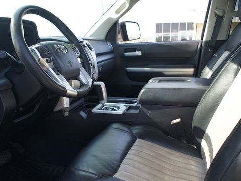 Used 2018 Toyota Tundra SR5 w/ TRD Off Road Package image 11