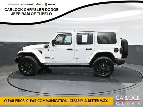 Used 2025 Jeep Wrangler Sahara w/ Safety Group AWD/4WD image 8