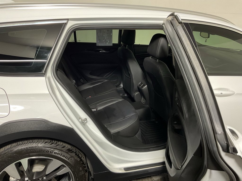 Used 2019 Buick Regal Essence w/ Driver Confidence Package I AWD/4WD image 34