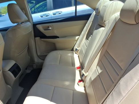Used 2017 Toyota Camry XLE w/ Convenience Package FWD image 8