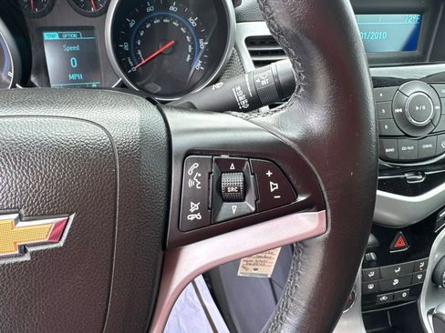 Used 2014 Chevrolet Cruze LT FWD image 18