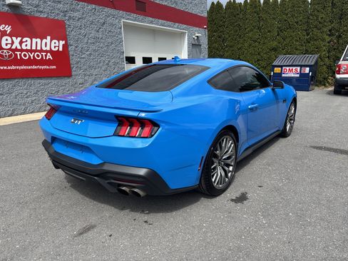 Used 2024 Ford Mustang GT Premium RWD image 3