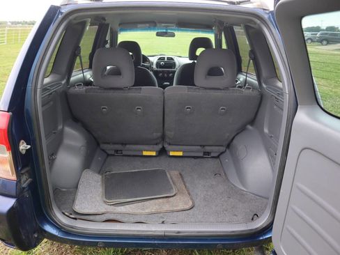Used 2003 Toyota RAV4 4WD image 17