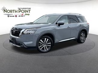 Used 2022 Nissan Pathfinder Platinum AWD/4WD video 1