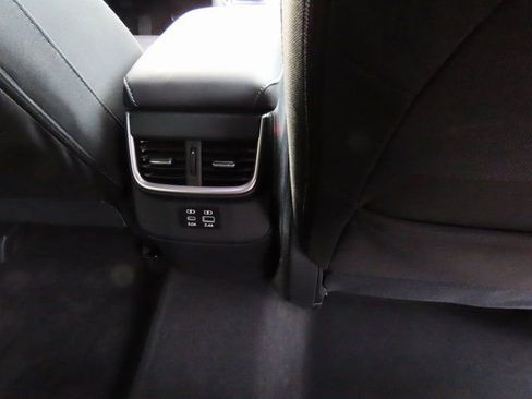 Used 2025 Subaru Outback Premium w/ Popular Package #1A image 14