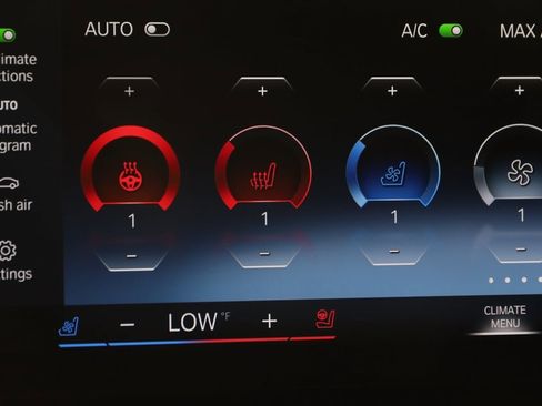 Used 2023 BMW X7 xDrive40i w/ Premium Package image 8