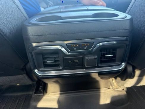 Used 2023 GMC Sierra 2500 Denali w/ Denali Ultimate Package AWD/4WD image 18