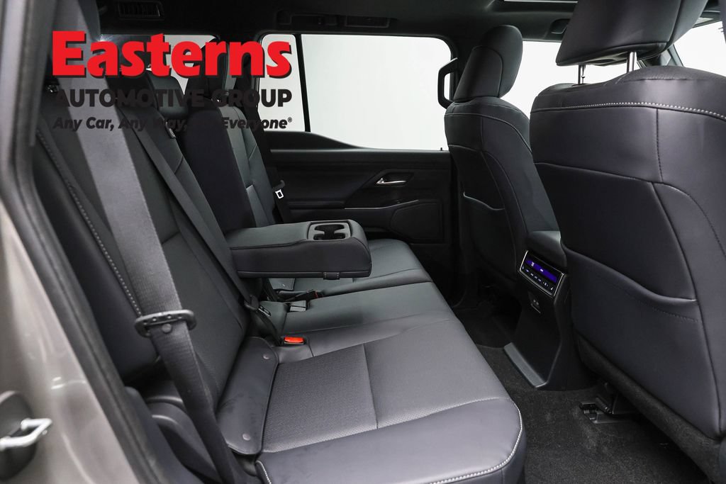 Used 2024 Lexus GX 550 w/ Cold Area Package AWD/4WD image 26
