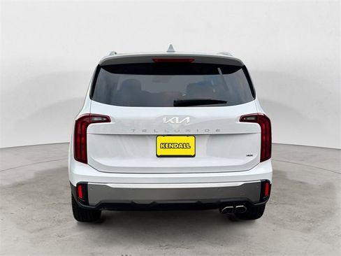 Used 2025 Kia Telluride S image 4