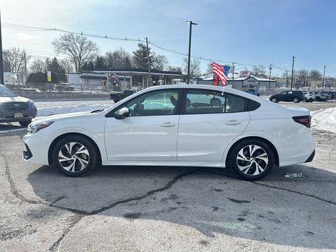Used 2025 Subaru Legacy Premium image 8
