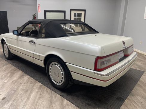 Used 1992 Cadillac Allante FWD image 18