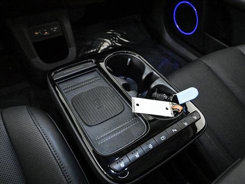 Used 2026 Hyundai Ioniq 5 Limited image 13