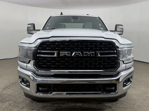 Used 2024 RAM 2500 Big Horn w/ Off Road Package AWD/4WD image 2