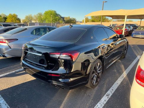 Used 2021 Maserati Ghibli S GranSport image 4