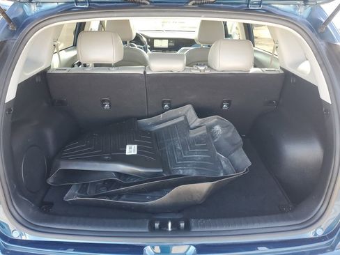 Used 2022 Kia Niro EX Premium image 8