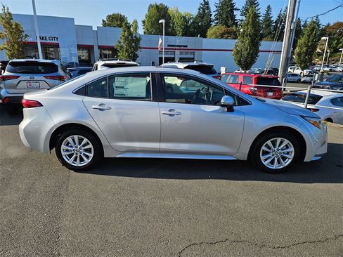 New 2026 Toyota Corolla XLE image 2