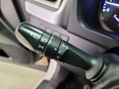 Used 2016 Toyota Highlander XLE image 30