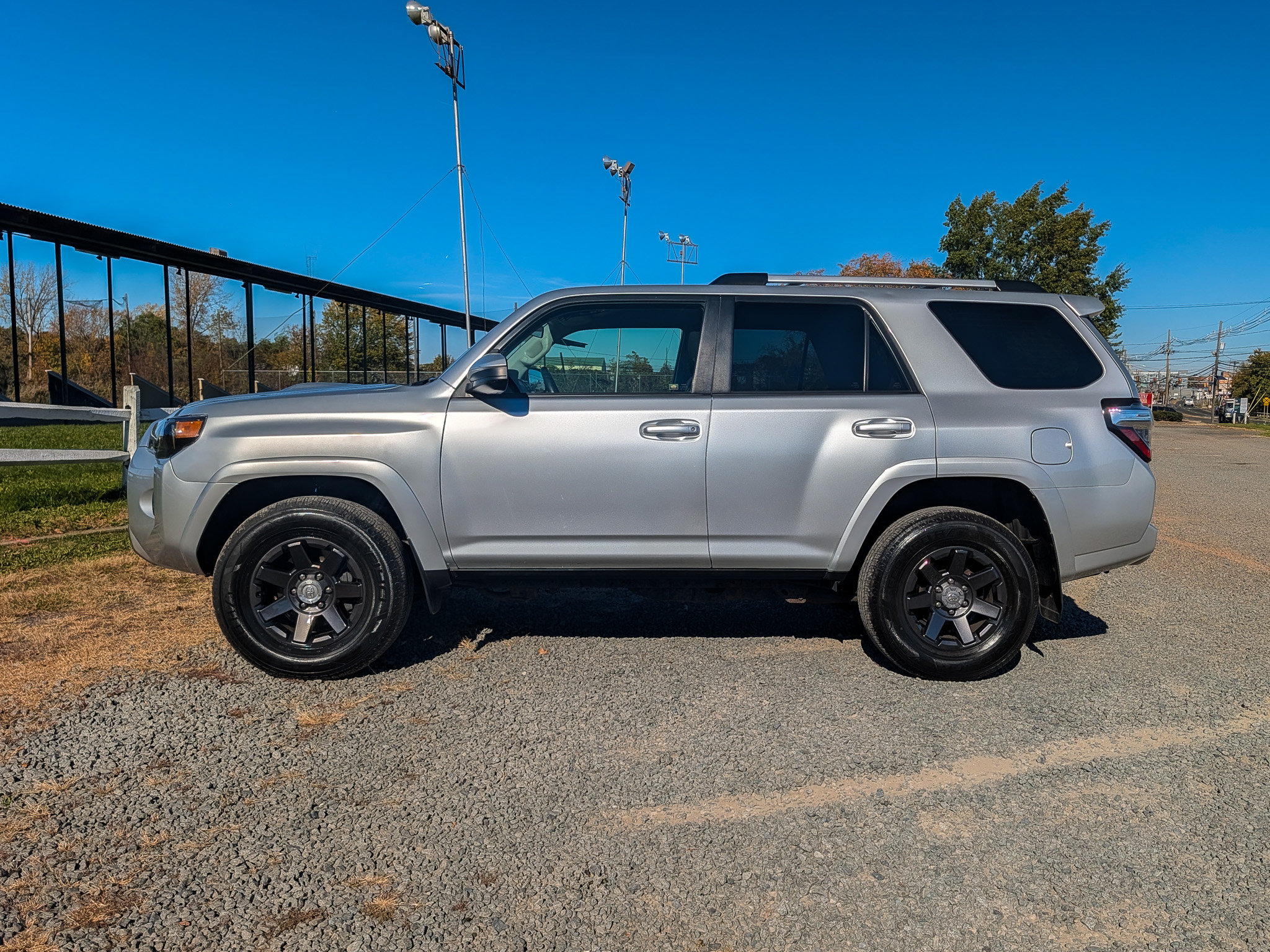 Used 2014 Toyota 4Runner Trail AWD/4WD image 9