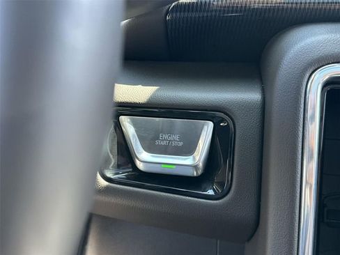 Certified 2025 GMC Yukon XL Elevation AWD/4WD image 17