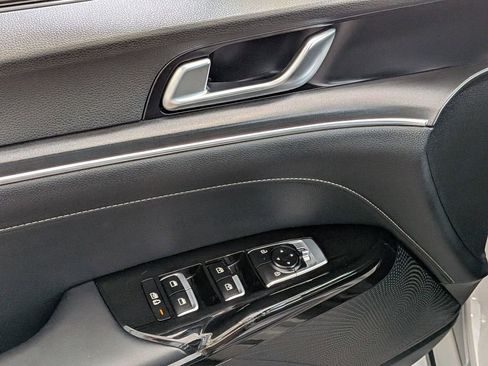 Certified 2025 Kia K5 GT-Line FWD image 11
