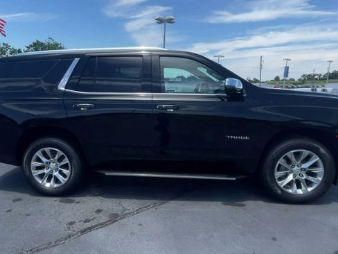 Used 2023 Chevrolet Tahoe Premier RWD image 9