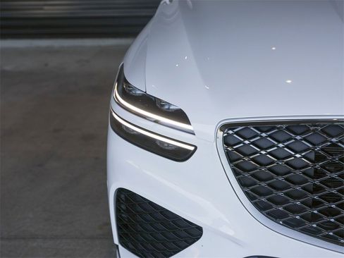 Used 2025 Genesis GV70 3.5T Sport w/ Sport Prestige Package image 12