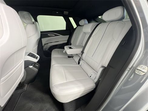 Used 2026 Cadillac Lyriq Premium Luxury image 26