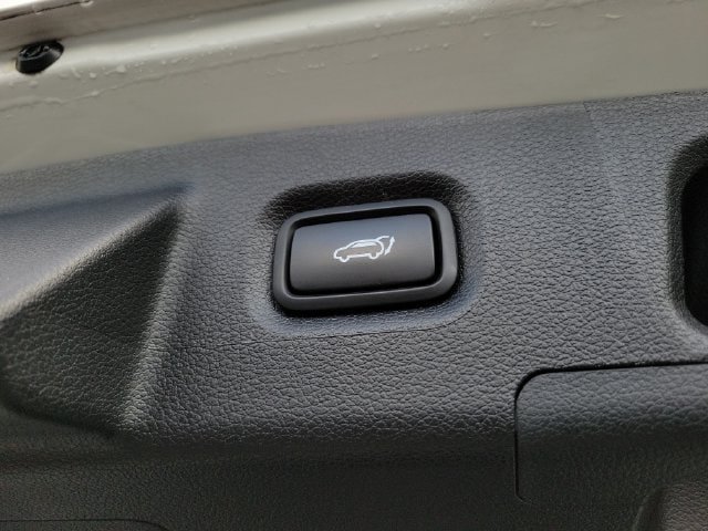 Used 2023 Hyundai Santa Fe Limited AWD/4WD image 11