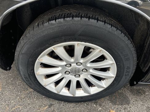 Used 2013 Chrysler 300 image 29