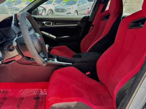 Used 2025 Honda Civic Type R image 16
