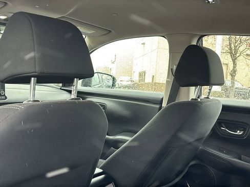 Used 2023 Honda HR-V LX image 32