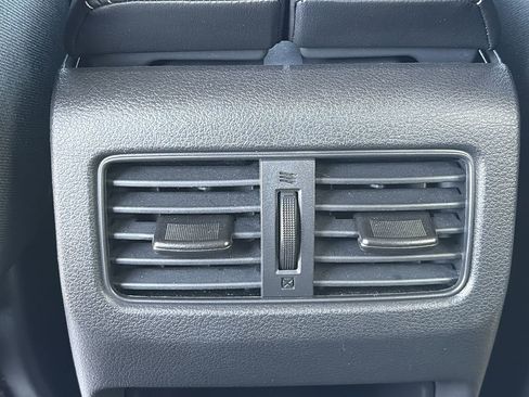 Certified 2024 Nissan Rogue S FWD image 27
