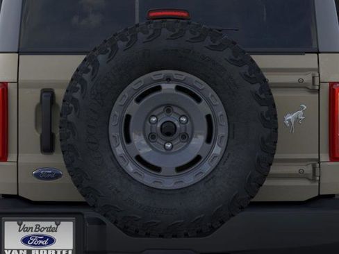 New 2025 Ford Bronco Base 2 Door 4x4 w/ Sasquatch Package image 24