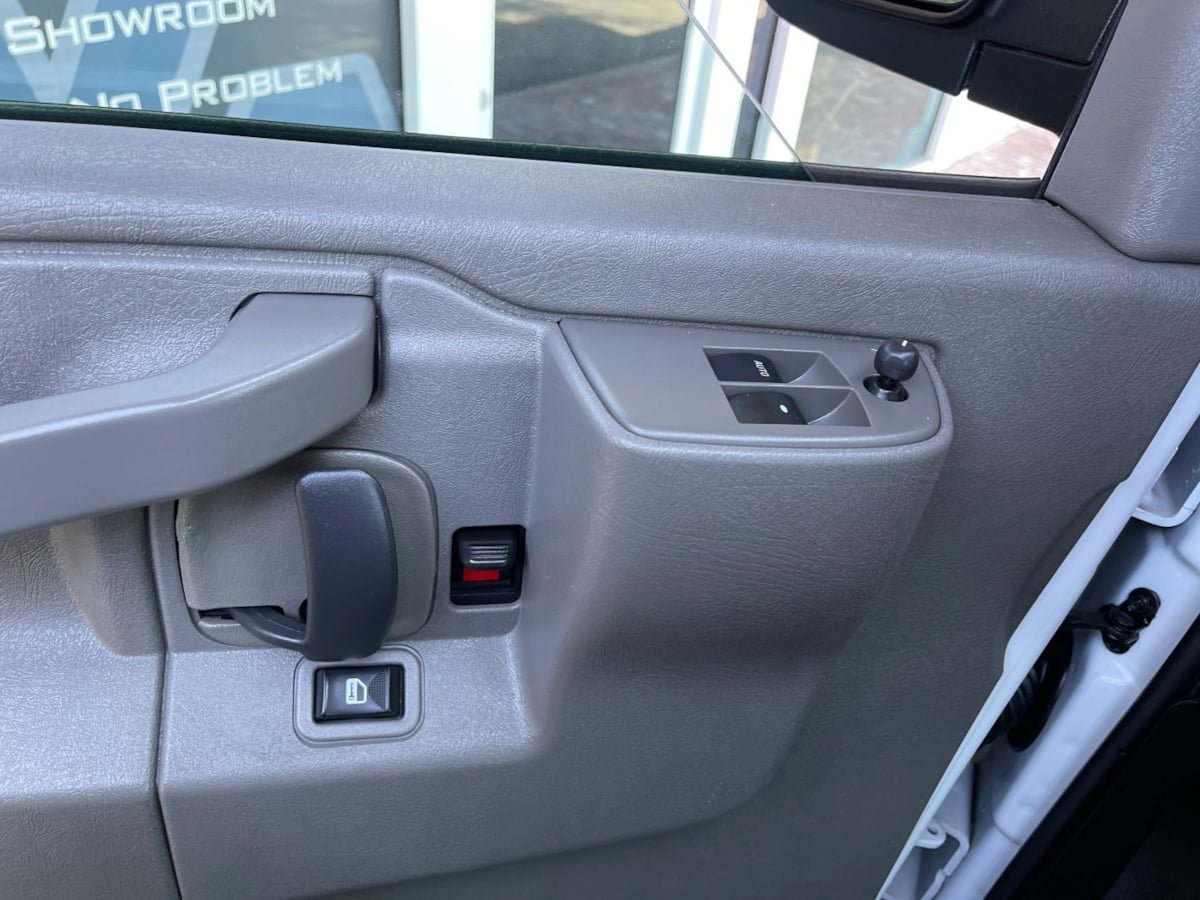 Used 2022 Chevrolet Express 2500 w/ Driver Convenience Package RWD image 14