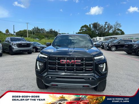 Certified 2023 GMC Canyon AT4 w/ AT4 Premium Package AWD/4WD image 2