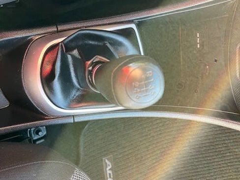 Used 2012 Hyundai Accent GS image 13