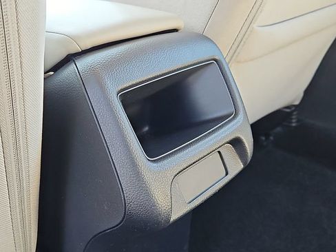 Certified 2024 Honda HR-V LX image 11