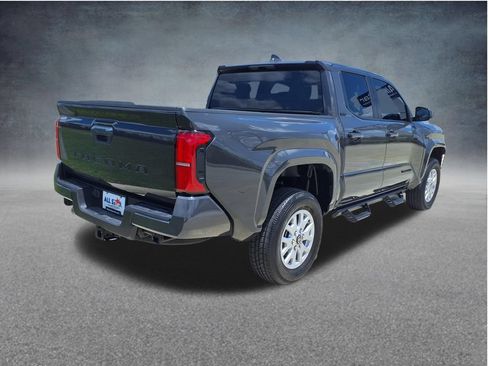 Used 2025 Toyota Tacoma SR5 RWD image 9