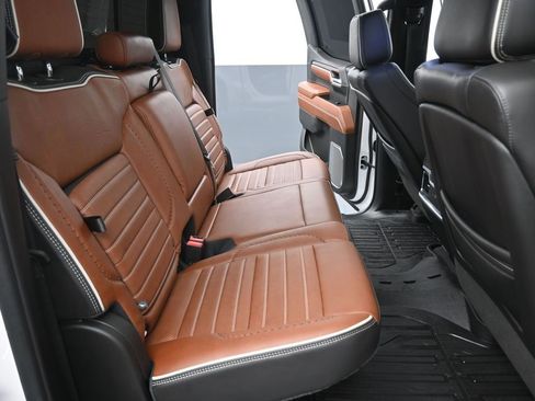 Used 2024 GMC Sierra 1500 Denali Ultimate image 28