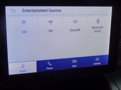 Used 2022 Ford Explorer XLT image 27